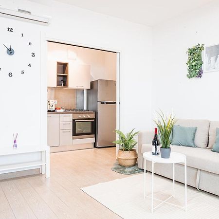 Apulialux - Elegant Apartment Con Netflix Bari Dış mekan fotoğraf